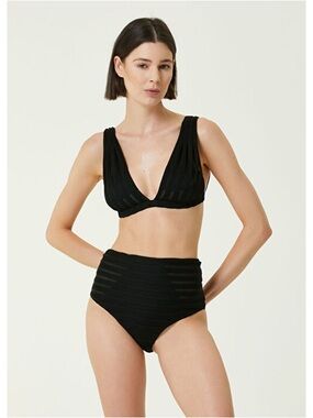 Sara Cristina Textured Deep V Bikini Top